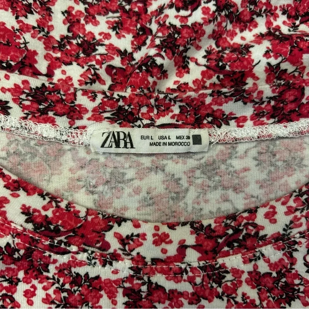 ZARA Ditsy Floral Puff Sleeve Top